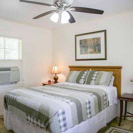 Shiner Country Inn المظهر الخارجي الصورة
