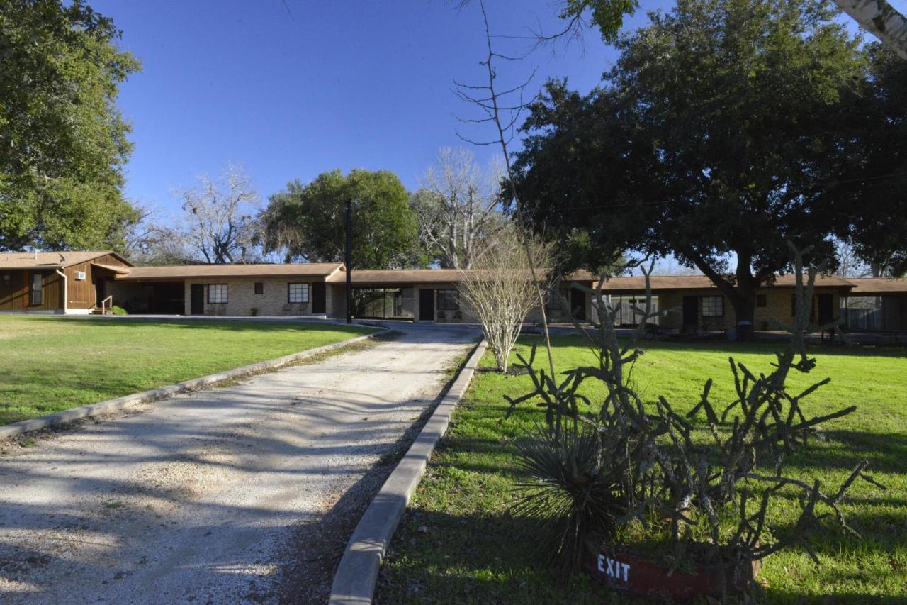 Shiner Country Inn المظهر الخارجي الصورة