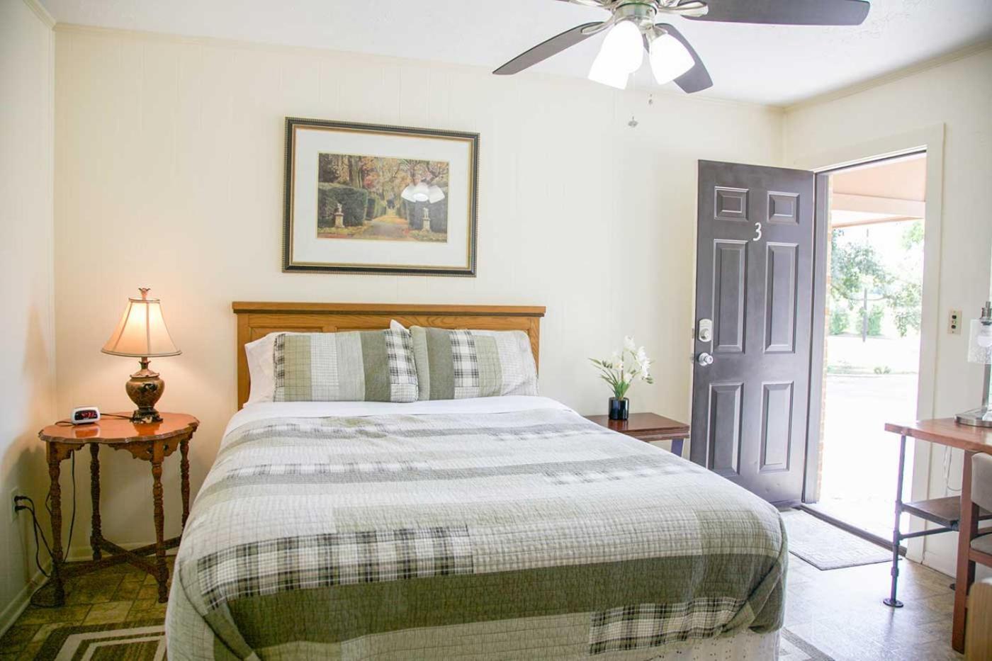 Shiner Country Inn المظهر الخارجي الصورة