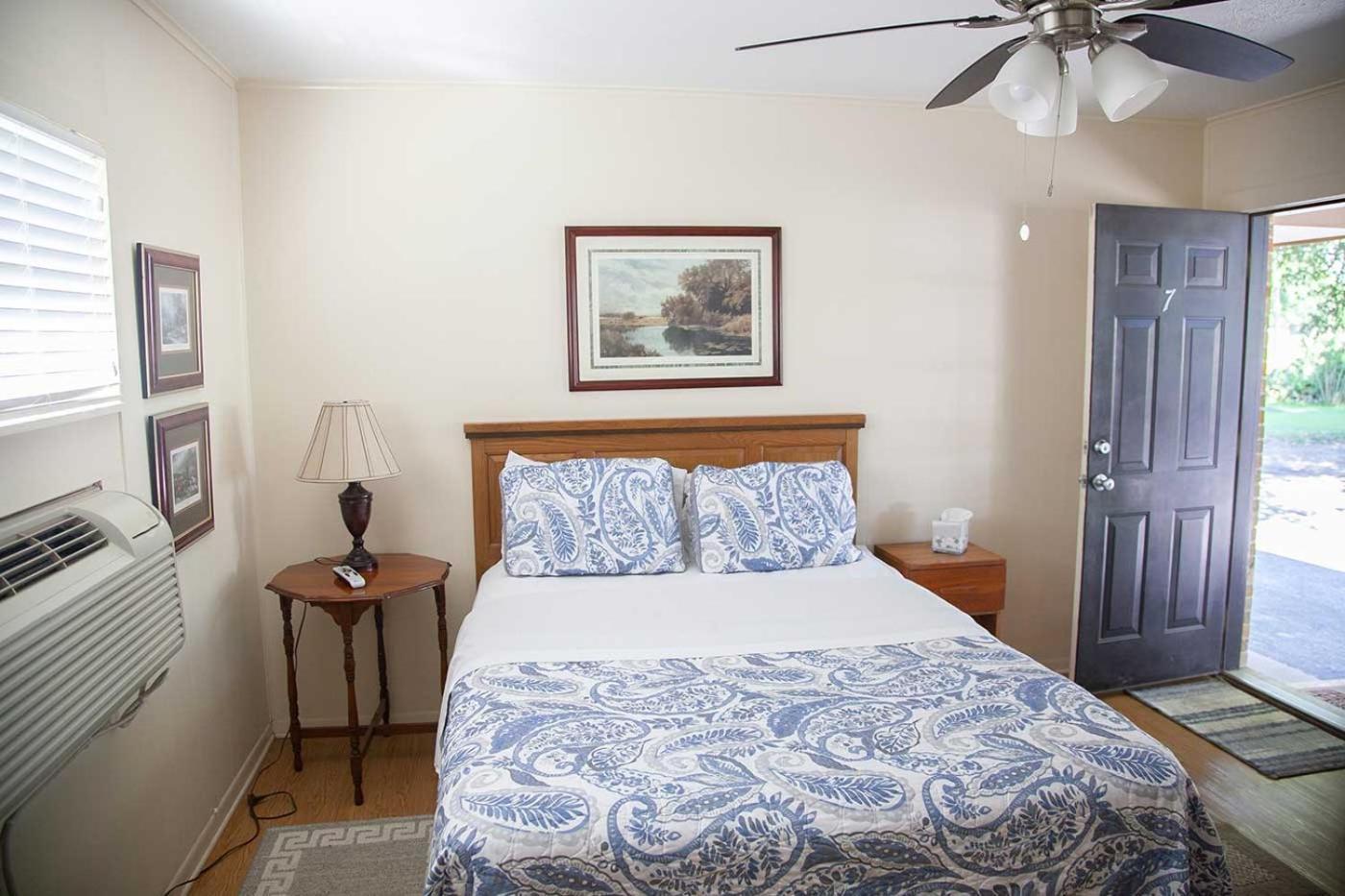 Shiner Country Inn المظهر الخارجي الصورة
